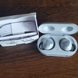 Samsung Galaxy buds